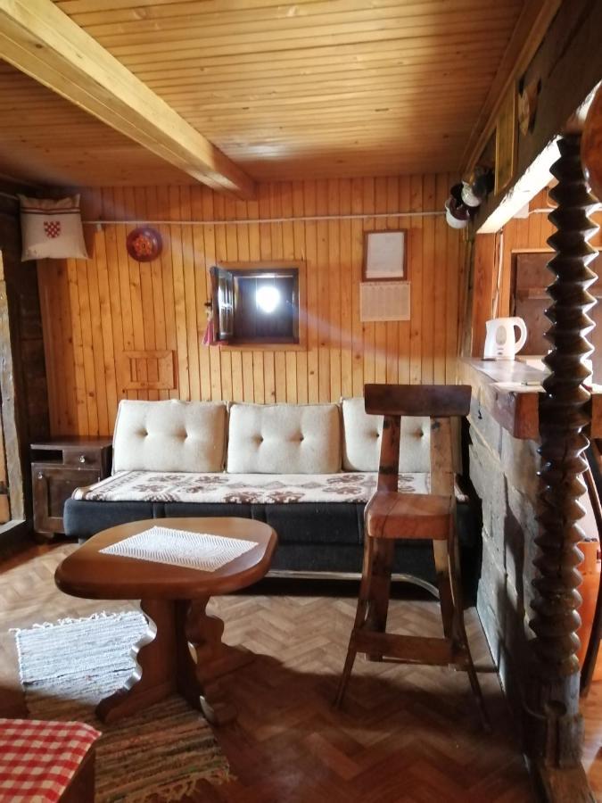 Robinzonski Smjestaj Tepes Tuheljske Toplice Exterior photo